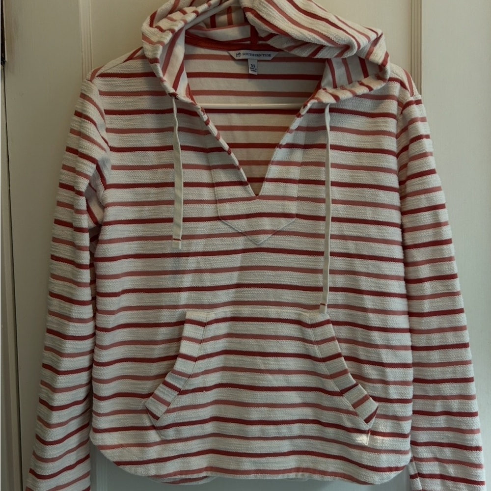 Gorgeous Southern Tide Top